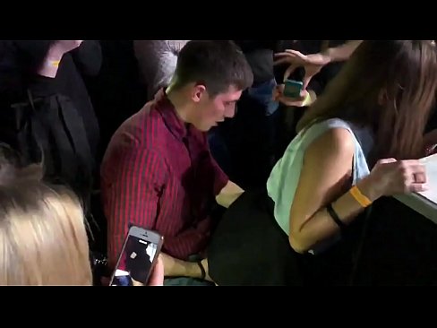 ❤️ ایک روسی نائٹ کلب میں حقیقی جنسی. مقعد اور اندام نہانی میں 18 سالہ روسی لڑکی نائٹ کلب میں چدائی ☑  سیکس  ❌️❤